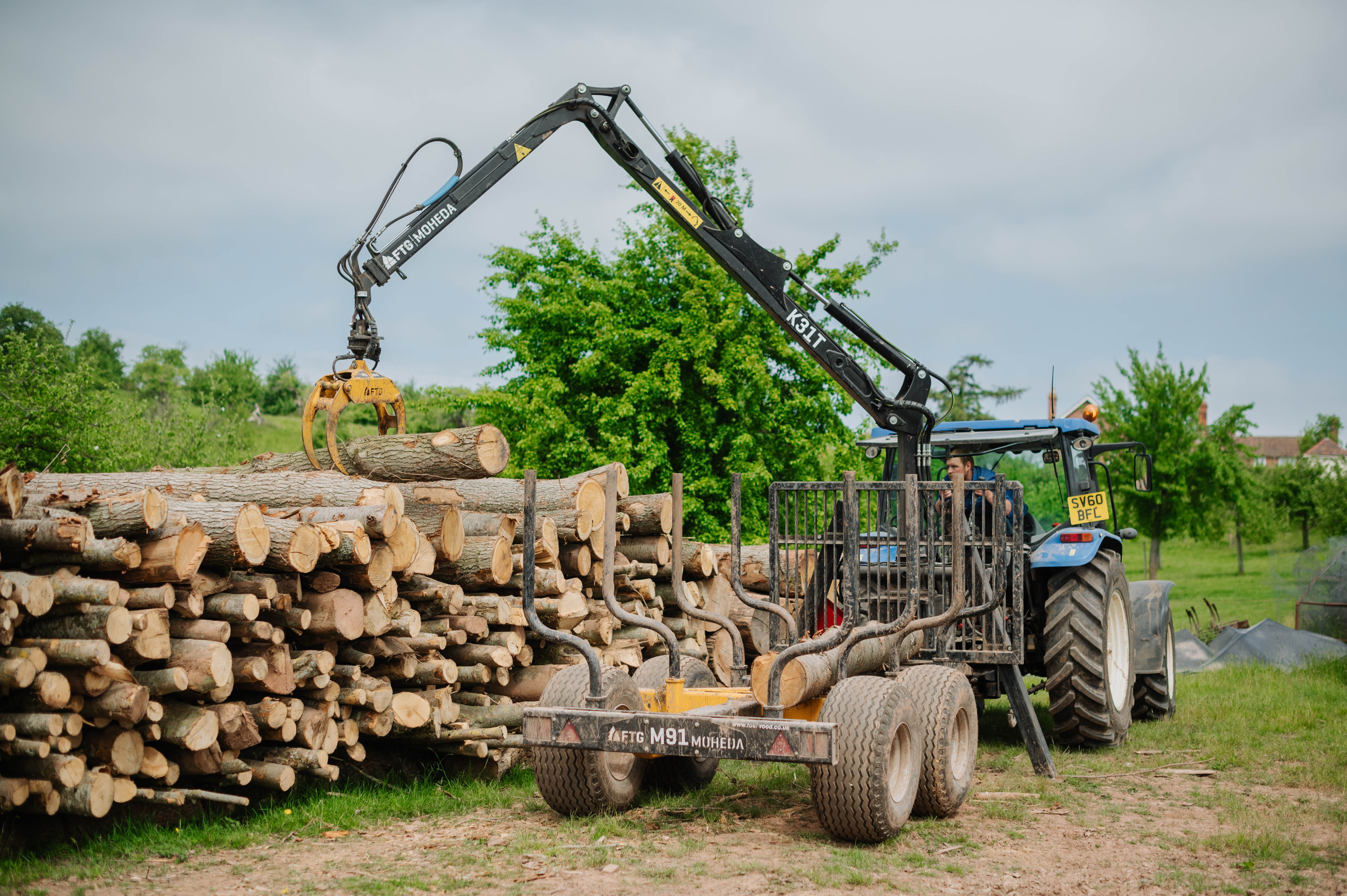 Log splitting on the farm